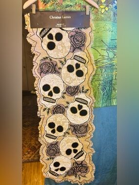 Christian Lacroix Black and
Cream Floral & Skulls
Embroidered Jute Table
Runner